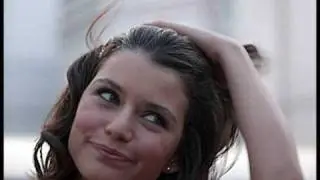 Beren Saat * Bihter