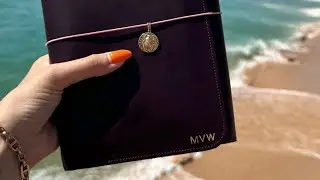 [people of paper republic] What is inside Maaike's custom-made leather journal?