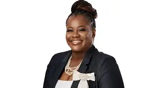 Corporate headshots w/ Automotive VP and Woman of Color Nominee Carlene Bills.