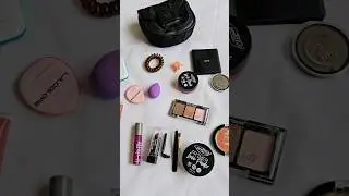 Lo que llevo en la mini cosmetiquera 🤭😱💄👄👄🫦👀