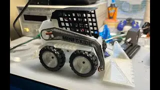 The MINI-SKIDDI has RUBBER!!