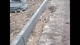 Установка ботового камня на подъездной дороге в Московской области - цена