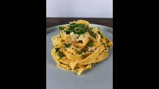Fettuccine Alfredo 