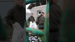 Встиг зробити так багато добрих справ.Спасти души полеглих витягаючи їх тіла з горнила клятої війни