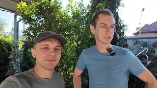 Осенний вечнозеленый сад у Вани в Армавире, зона 6 Б