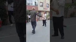 Bafra"lı zurnacı Ramazan abi Mevlana oyun havasını çalıyor