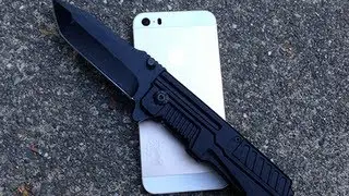iPhone 5S VS KNIFE Gold Champagne Scratch Scuff Test Vs Black iPhone 5