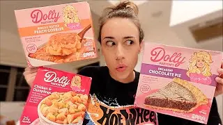 Trying Dolly Parton's Food & Getting Pooped on 🥴