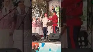Любила меня мать