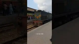 Relief Train of Pakistan Railway Lead By GMU 30 4701 Crossing Drig Road #relieftrain #machinery