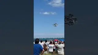 Ücretsiz Hava Şovu! #chicago #blueangels #abd #amerika #türkçe #türkiye #ordu #uçak #shorts #türk