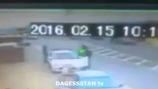 момент подрыва смертника на посту в ДЕРБЕНТЕ 15 02 16