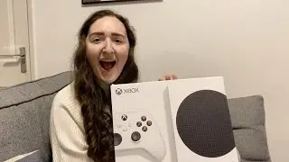 Surprising NOOB Girlfriend With NEW Xbox!