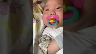 Учусь сосать соску