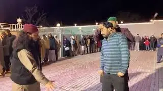 #LIVE