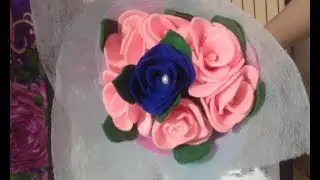 Kado untuk wisuda buket bunga flanel