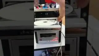 Музыкальный центр Aiwa XR-FA600 не читает диски