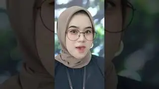 Berteduh di pohon dong
