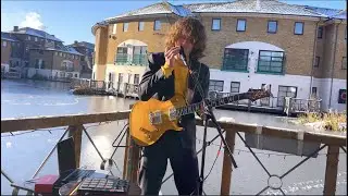 -1° live performance in London - Prinz Leo