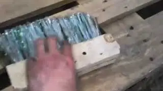 Метла из пэт ленты.    Broom pet tape.