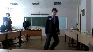 Парень призывает дождь танцами унга-вунга