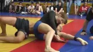 Maria Szkvarunets submission fighting