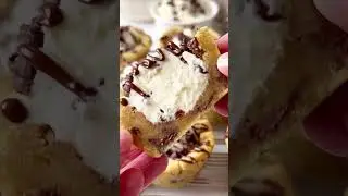 Holy Cannoli Cookie Cup🍪🍫🥛 #cookiecup #cookiecups #cannoli #cannolis #cannolidip