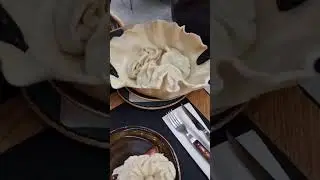 Мама Хинкал рожает маленьких хинкали