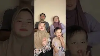 Sampe dijilatin gitu makannya dede Kaffah