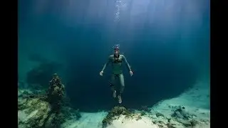 Come for an 80 meter (260 feet) freedive down Dean's Blue Hole!