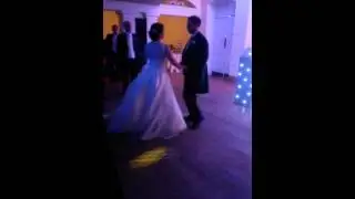 Cate and Sam Porter- the wedding dance