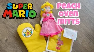 Super Mario Home Collection - Hot Pad and Oven Mitt Set (Princess Peach Edition)
