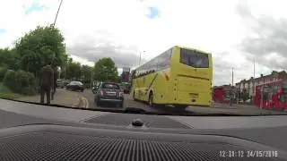 Bus in borhamwood almost rear ended fiat 500