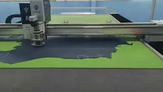 real leather CNC automatic oscillating knife cutting machine