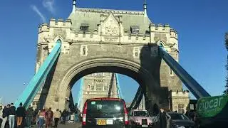 London 's famousTower Bridge | Drive | View of Tower Bridge | Busy London