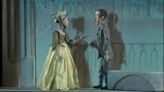 Владимирский театр кукол представил спектакль «Белые ночи» по мотивам повести Федора Достоевского.