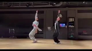 JENNIE dancing practice ( peaches by Justin bieber )
