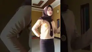 Tiktok SMA hijab gunung gede #jilbabketat #tiktok #jilbabgede #tiktokviral #viral #fyp #fypシ #montok