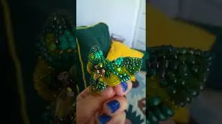 Брошь из бисера 