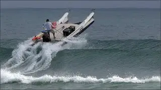 A Gnarly Noosa Bar and 'Mighty' Mal Hunt.