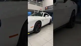 Good Morning! Let’s start the day by checking out some Hellcats, TRXs, and Scatpacks! 