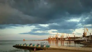 Крым Феодосия набережная Десантников день России