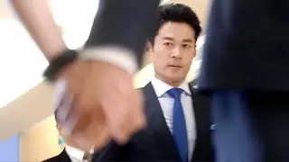 Top CEO sees his beloved ex-wife holding another man’s hand—his expression darkens instantly！