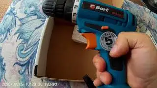 Шуруповерт BORT 12V Китай.  коронавирус обзор беру доставка