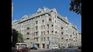 Смотрим не большую комнату в самом центре города в 10 минутах пешком от площади Восстания.