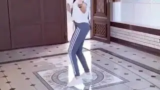 ДУХТАРИ ТОҶИК ШАРМАНДА БА И РАҚСШ