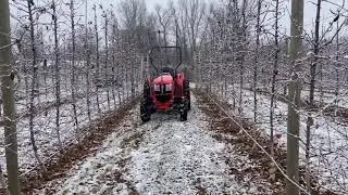 Kubota L4060 with TrueSteer