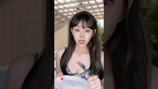 What's that?!😳...대롱대롱한건 뭔가여?🤭.