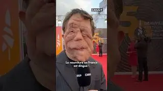 Acteur, présentateur et militant britannique, Adam Pearson est atteint de neurofibromatose.
