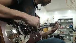 Whinter melody / rezonator CBG
